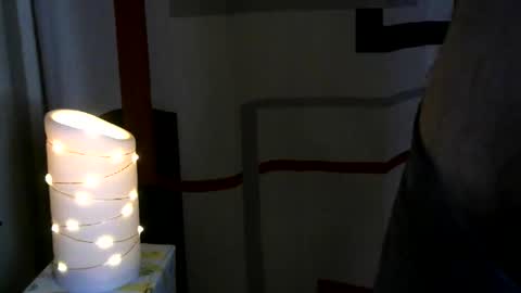 AbercrombieGuy22 online show from 12/15/25, 05:44