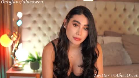 abie_owen online show from 12/19/24, 03:18