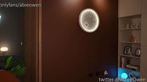 abie_owen online show from 03/29/26, 12:21