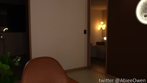 abie_owen online show from 05/15/26, 11:34
