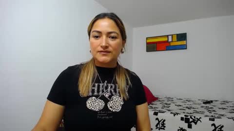 ximena online show from 09/08/25, 02:16