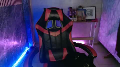 abigail_vergara online show from 10/17/25, 10:51