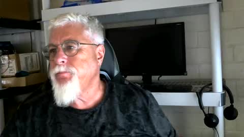 abigspermdonor online show from 10/28/25, 06:32