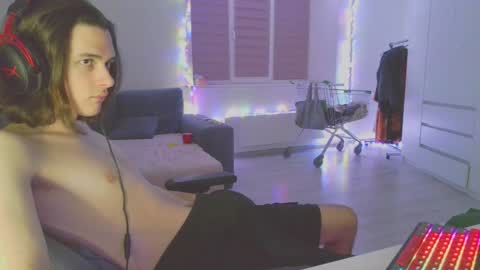 hi  cum in pvt noi extra tip online show from 12/16/24, 12:16