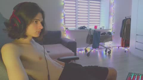 hi  cum in pvt noi extra tip online show from 12/22/24, 10:38