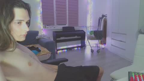 hi  cum in pvt noi extra tip online show from 02/06/25, 02:48