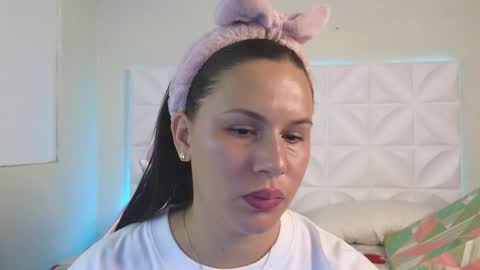 Abril  online show from 02/12/25, 09:31