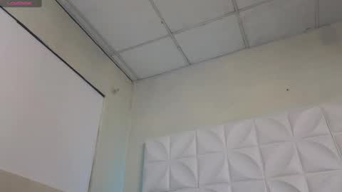 Abril  online show from 02/13/25, 12:32