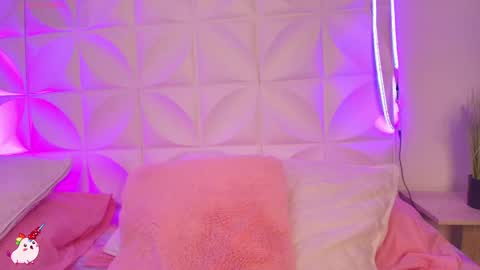 Abril  online show from 09/17/25, 10:06