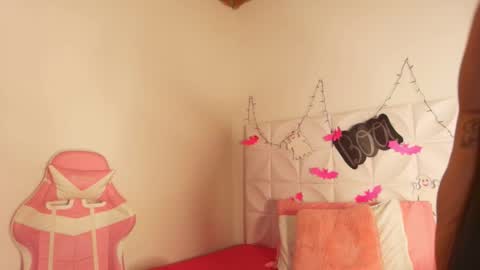 Abril  online show from 10/30/25, 10:38