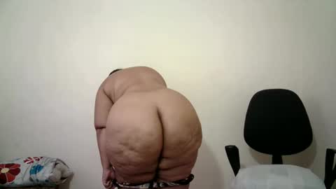 Snapshot of abril__ass chatting on 01/24/25, 02:08 abril__ass online show from 01/24/25, 02:08