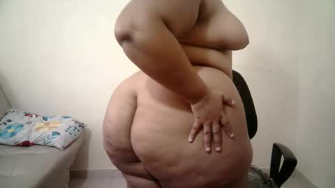 Snapshot of abril__ass chatting on 10/03/25, 03:20 abril__ass online show from 10/03/25, 03:20