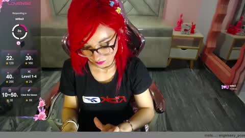 abril_ch_ online show from 11/27/25, 10:50