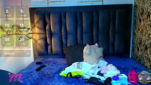 Abril Fox online show from 06/11/26, 12:32