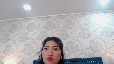 abril  online show from 12/24/24, 02:44