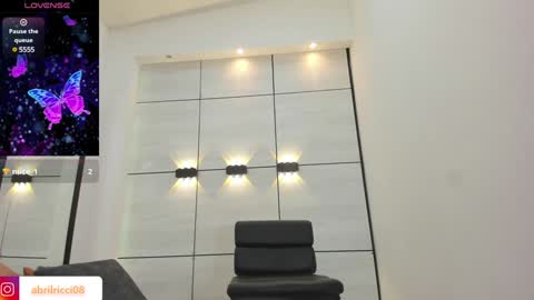 Snapshot of abril_ricci chatting on 12/20/24, 07:01 Abril  online show from 12/20/24, 07:01