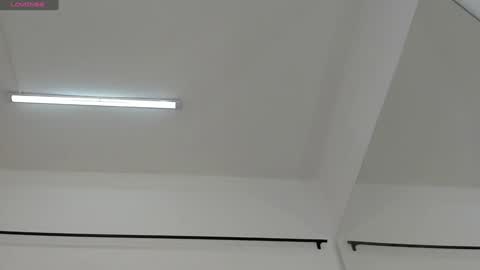 Snapshot of abril_ricci chatting on 12/28/24, 03:58 Abril  online show from 12/28/24, 03:58