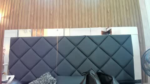 Snapshot of abril_ricci chatting on 02/19/25, 03:39 Abril  online show from 02/19/25, 03:39