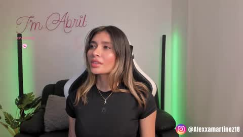 Snapshot of abril_w18 chatting on 02/28/25, 05:15 My name is Alexa. Please say hello I like to chat with you. If you have requests please use tip online show from 02/28/25, 05:15