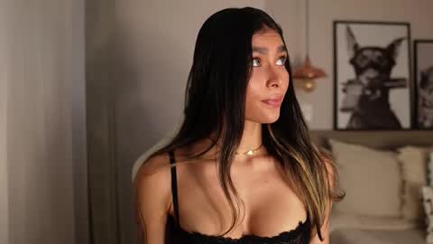 Snapshot of abril_w18 chatting on 11/30/25, 10:36 My name is Alexa. Please say hello I like to chat with you. If you have requests please use tip online show from 11/30/25, 10:36
