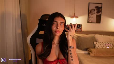 Snapshot of abril_w18 chatting on 04/01/26, 11:46 My name is Alexa. Please say hello I like to chat with you. If you have requests please use tip online show from 04/01/26, 11:46