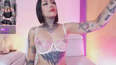 Snapshot of abrilfaccini chatting on 01/15/25, 12:47 ABRILFACCINI online show from 01/15/25, 12:47