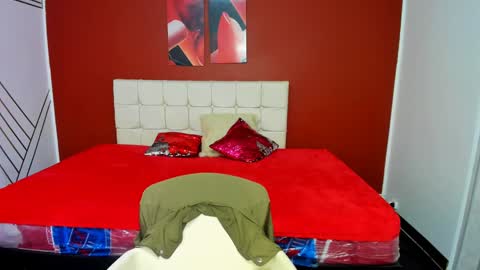 Snapshot of abrillee1 chatting on 12/07/24, 05:04 ABRIL online show from 12/07/24, 05:04