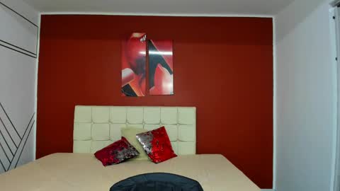 Snapshot of abrillee1 chatting on 12/29/24, 02:10 ABRIL online show from 12/29/24, 02:10