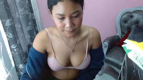 Snapshot of abrilparkersex chatting on 04/01/26, 01:41 abrilparkersex online show from 04/01/26, 01:41