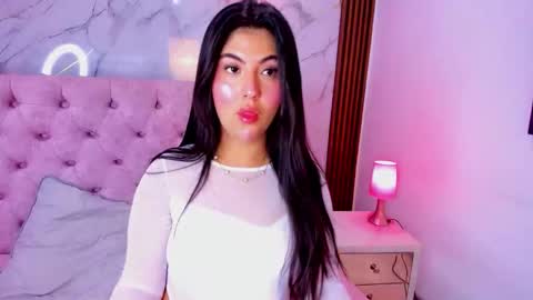 Abril online show from 03/17/26, 11:24