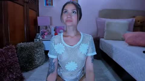 Abril online show from 09/27/25, 03:22