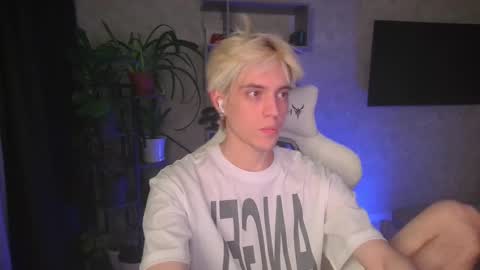 Nick online show from 12/04/25, 03:43