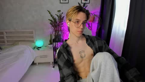 Nick online show from 05/01/26, 10:09