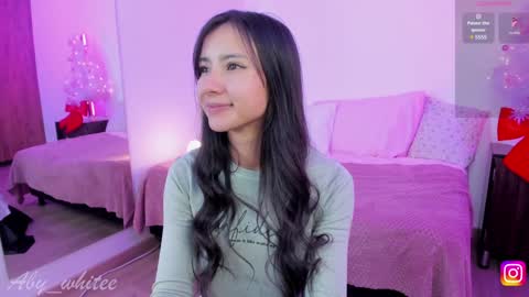 Snapshot of aby_whitee chatting on 01/10/25, 09:55 Aby online show from 01/10/25, 09:55