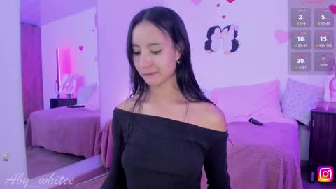 Snapshot of aby_whitee chatting on 02/22/25, 04:40 Aby online show from 02/22/25, 04:40