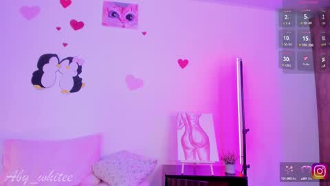 Snapshot of aby_whitee chatting on 03/11/25, 12:00 Aby online show from 03/11/25, 12:00