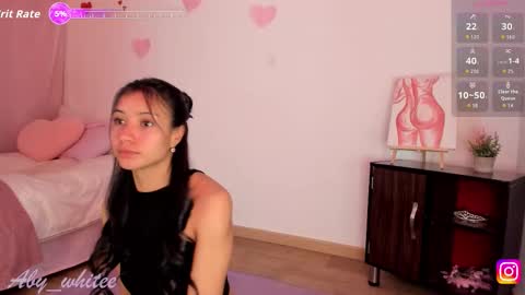 Snapshot of aby_whitee chatting on 10/07/25, 04:09 Aby online show from 10/07/25, 04:09