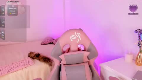 Snapshot of abynanami chatting on 10/23/25, 12:43 Abynanami online show from 10/23/25, 12:43