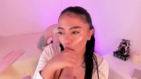 Snapshot of abynanami chatting on 11/04/25, 10:42 Abynanami online show from 11/04/25, 10:42