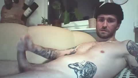 achix2704 online show from 12/01/25, 06:57