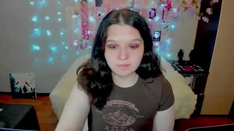 Kate online show from 04/21/26, 01:42