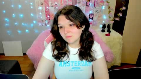 Kate online show from 07/21/26, 12:02