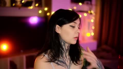 acid_pie online show from 02/15/25, 03:31