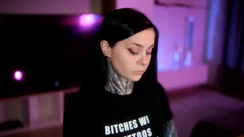 acid_pie online show from 10/21/25, 08:09