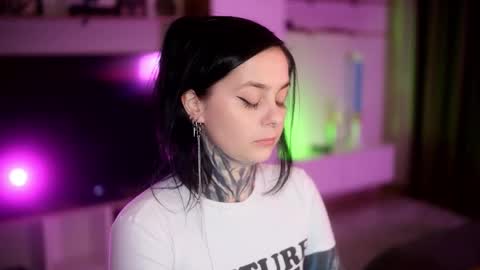 acid_pie online show from 11/01/25, 07:38