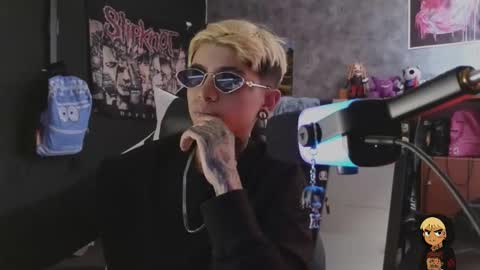 Snapshot of acidmilo chatting on 02/05/26, 05:50 Acid Milo online show from 02/05/26, 05:50