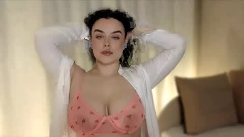 my inst   love inside 17 online show from 01/11/26, 07:08