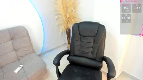    online show from 09/17/25, 01:24