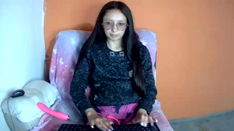 Snapshot of ada_naugthy1 chatting on 06/15/26, 11:18 Ada naugthy28 online show from 06/15/26, 11:18