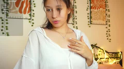 Lily n Jenny online show from 10/11/25, 06:39